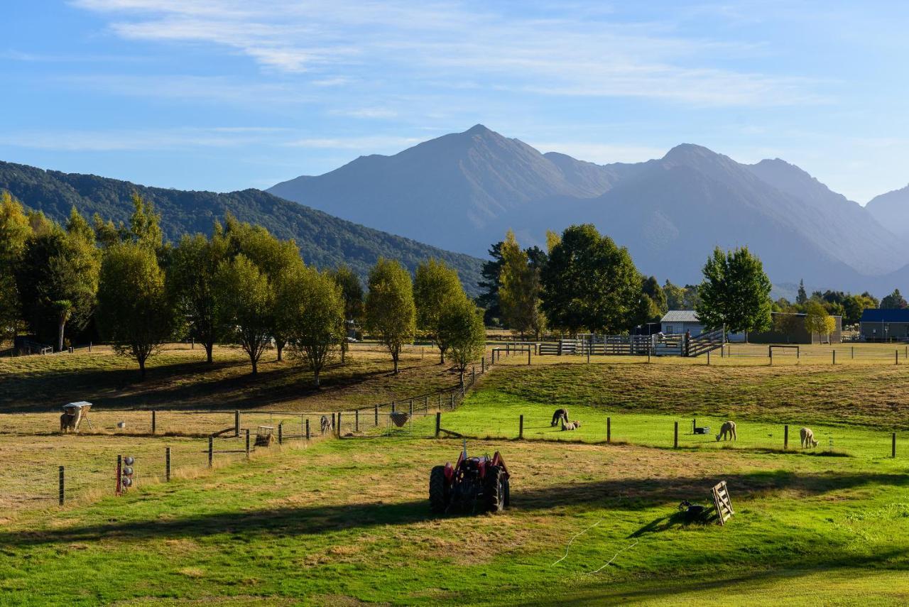 Kepler Mountain View Villa Manapouri Exterior foto